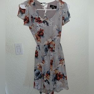 Lulu’s Gray Floral Dress, Above Knee